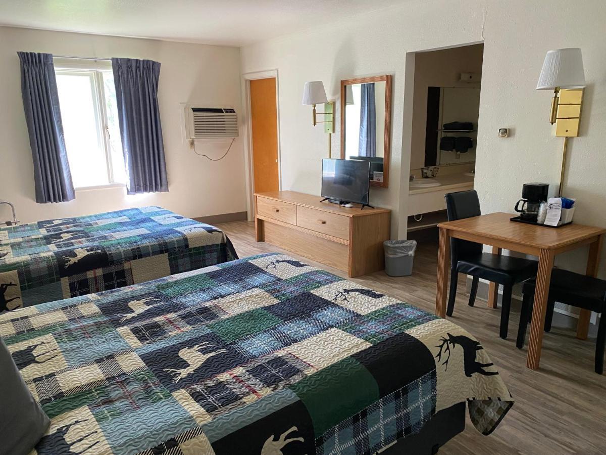 Deer Lodge Motel Sundance Esterno foto